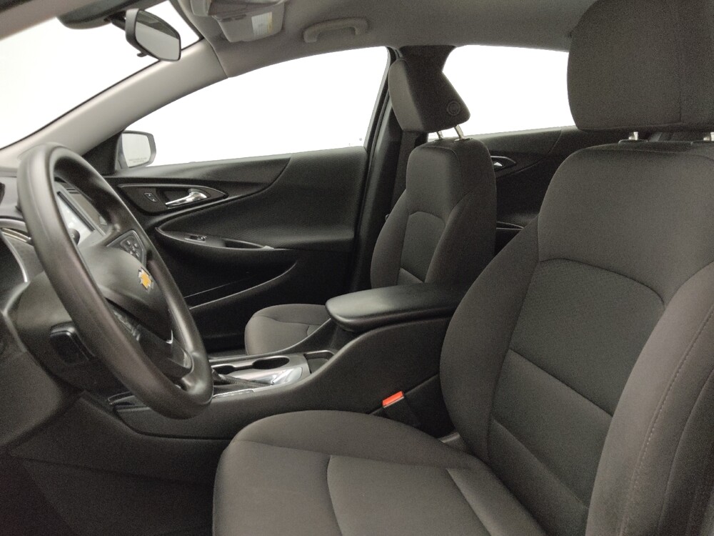 2017 Chevrolet Malibu in Marietta, GA 30062 - 18089521 17