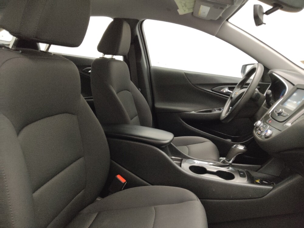 2017 Chevrolet Malibu in Marietta, GA 30062 - 18089521 21