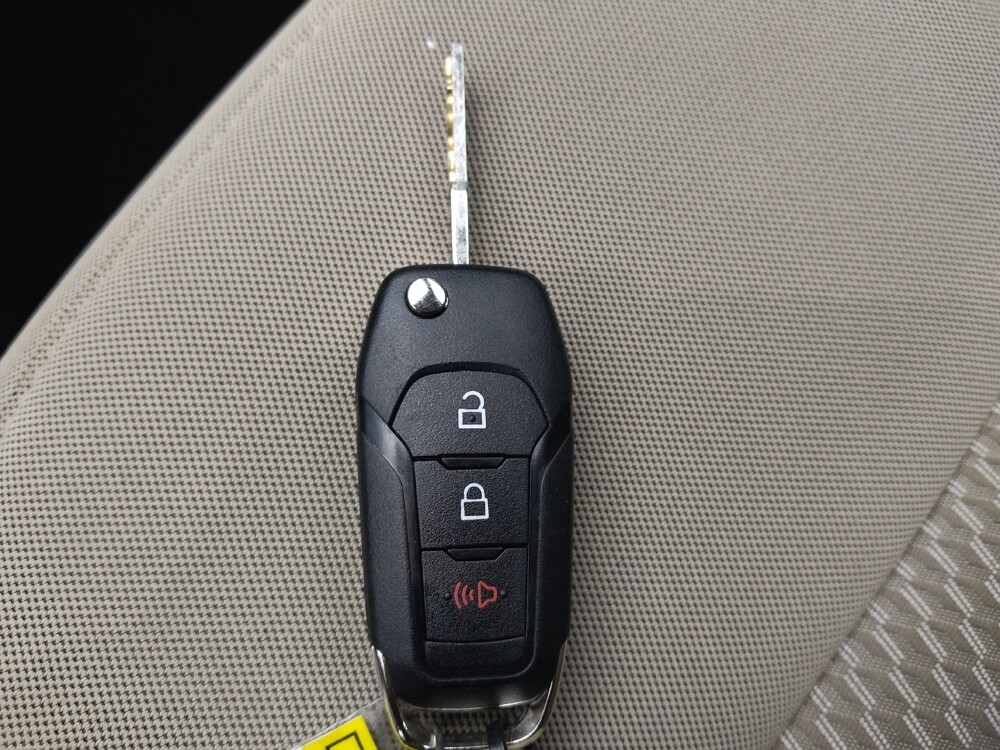 2021 Ford Explorer in Arlington, TX 76011 - 18089533 32