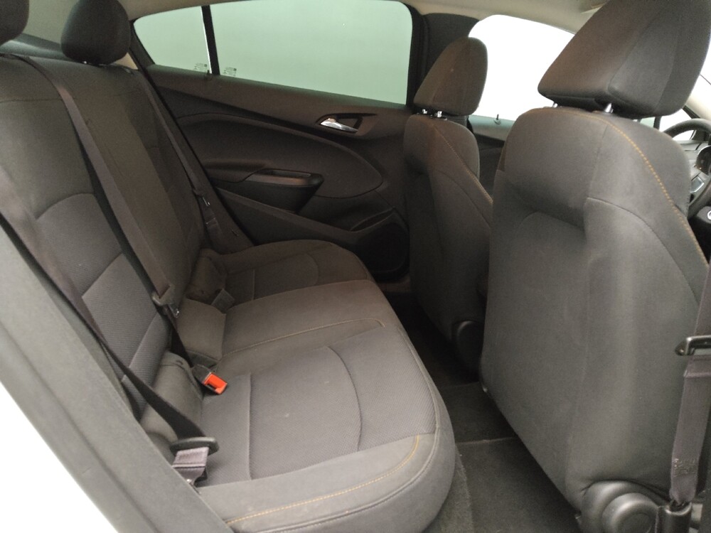 2017 Chevrolet Cruze in Oklahoma City, OK 73139 - 18089537 19