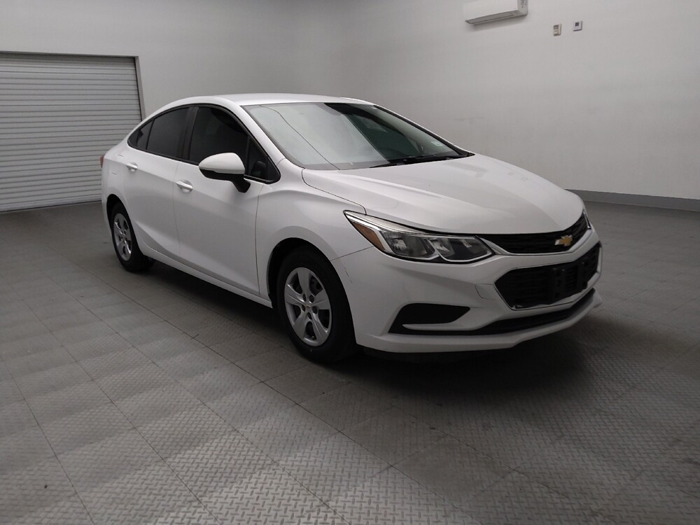 2017 Chevrolet Cruze in Oklahoma City, OK 73139 - 18089537 13