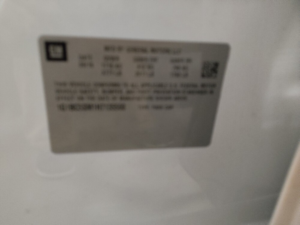 2017 Chevrolet Cruze in Oklahoma City, OK 73139 - 18089537 33