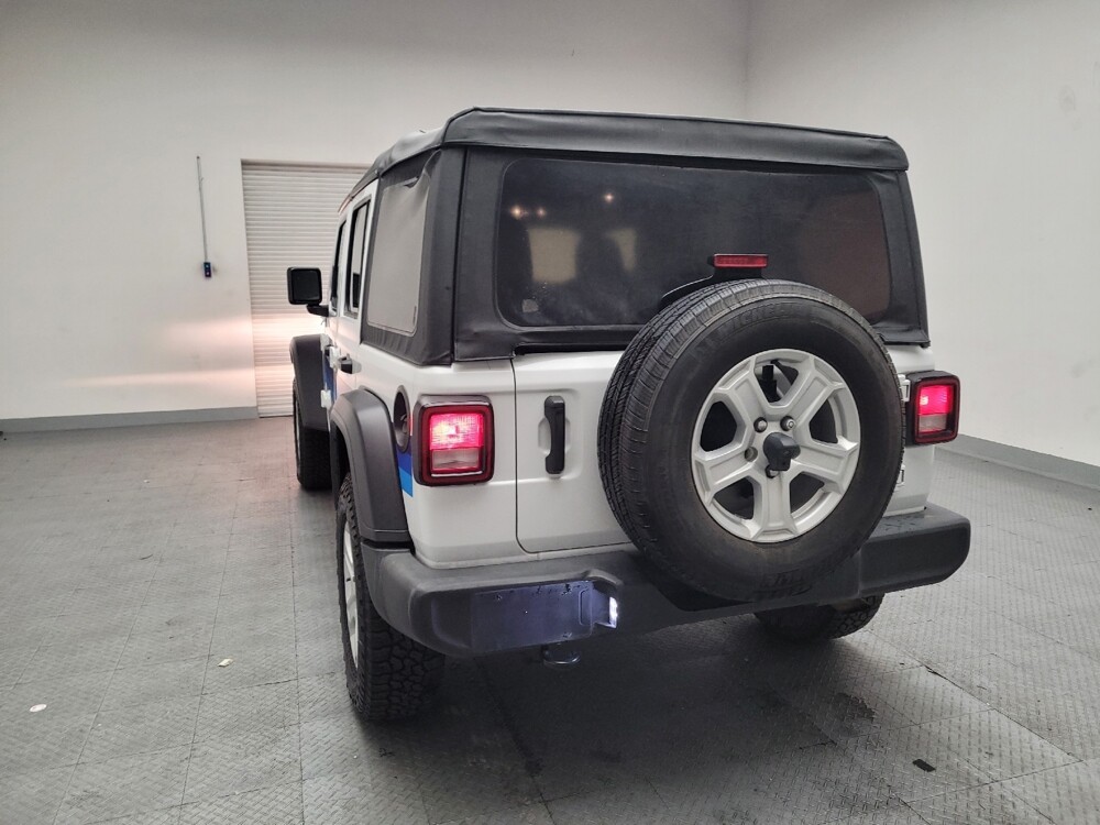 2021 Jeep Wrangler in Bakersfield, CA 93309 - 18089542 6