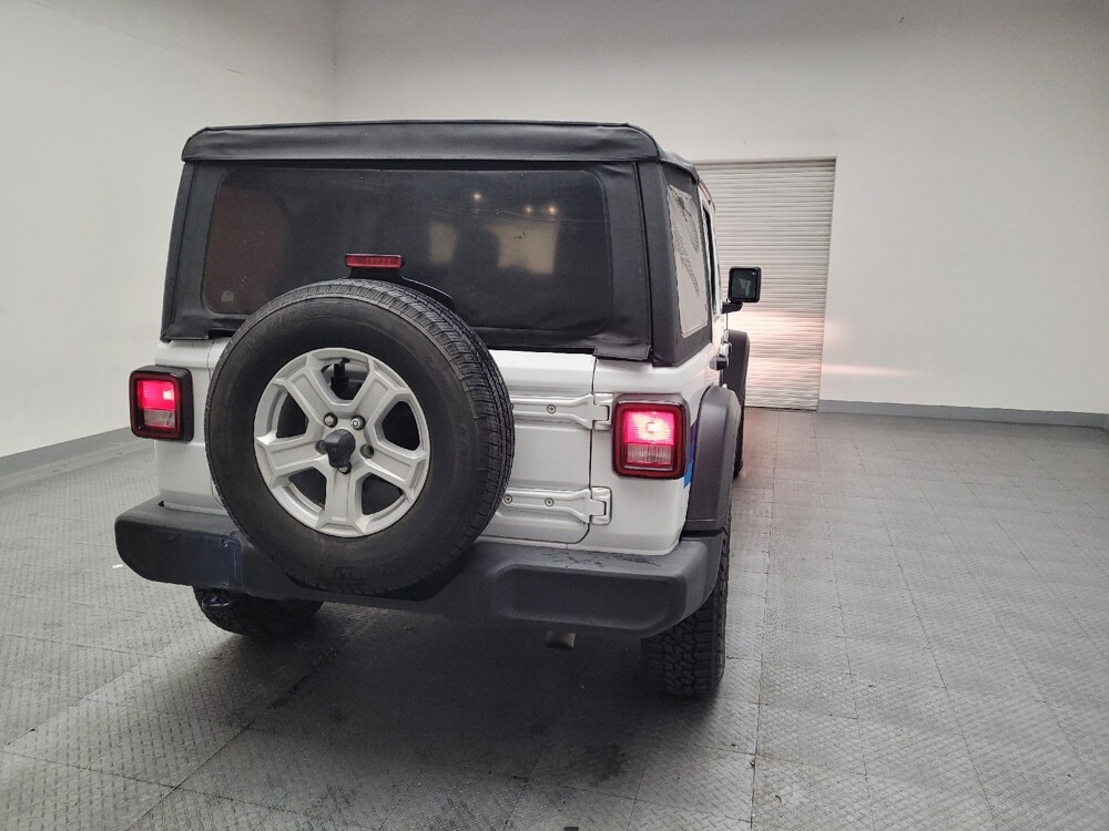 2021 Jeep Wrangler in Bakersfield, CA 93309 - 18089542 7