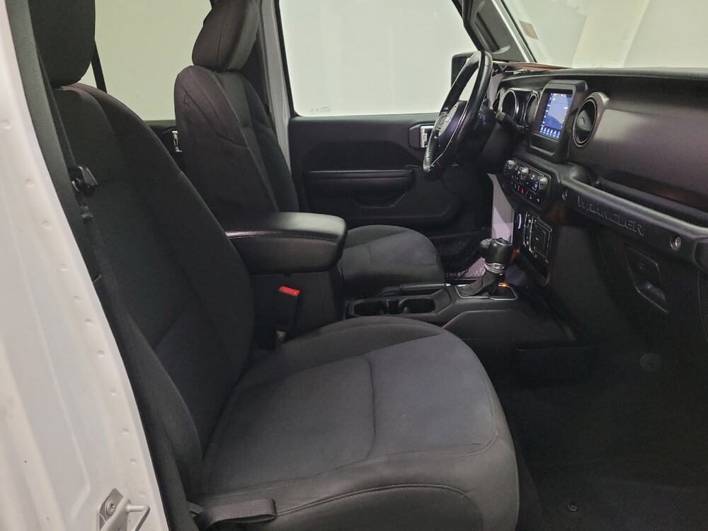 2021 Jeep Wrangler in Bakersfield, CA 93309 - 18089542 21