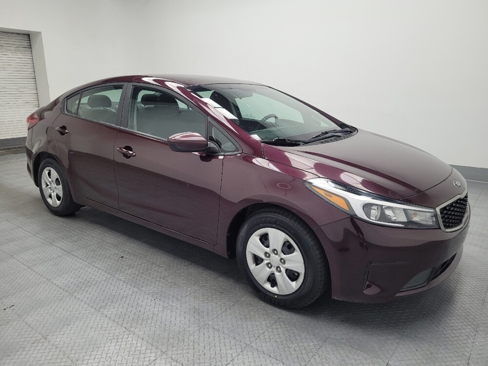 2017 Kia Forte in Las Vegas, NV 89104 - 18089554 11