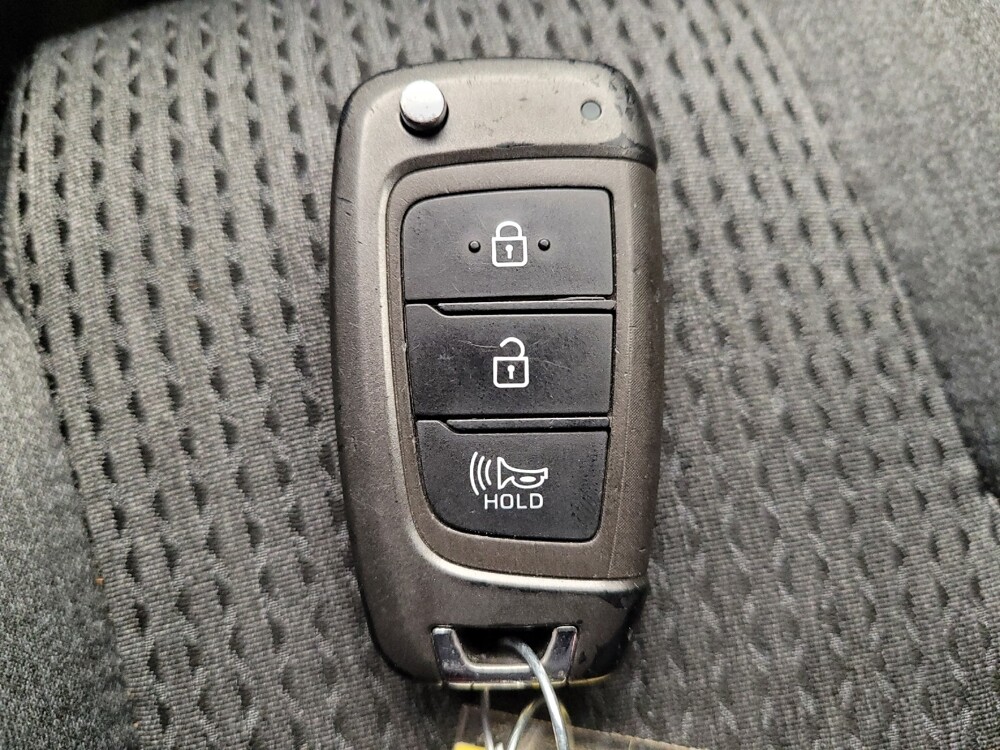 2022 Hyundai Santa Fe in Fairfield, OH 45014 - 18089557 32