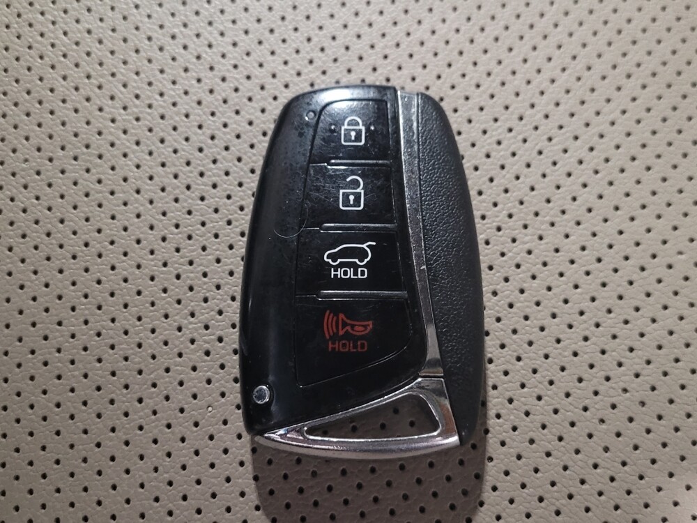 2017 Hyundai Santa Fe in Ocala, FL 34471 - 18089565 32