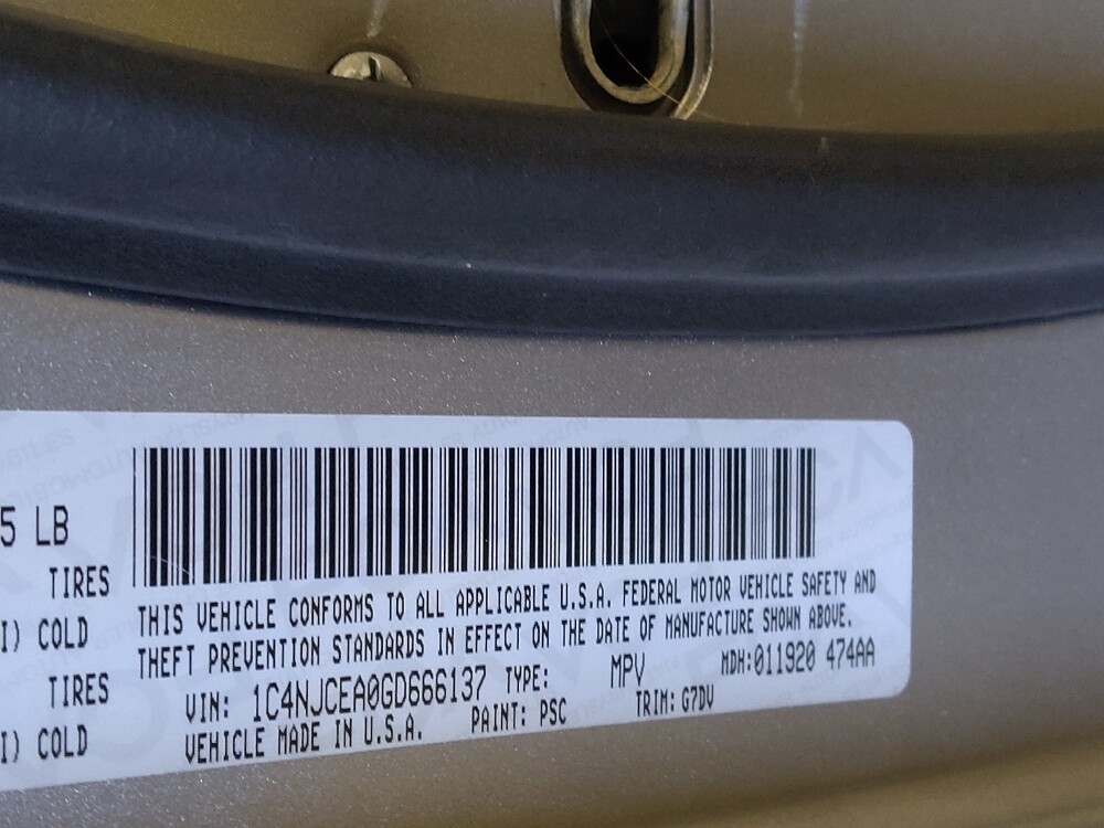 2016 Jeep Compass in Ocala, FL 34471 - 18089572 33