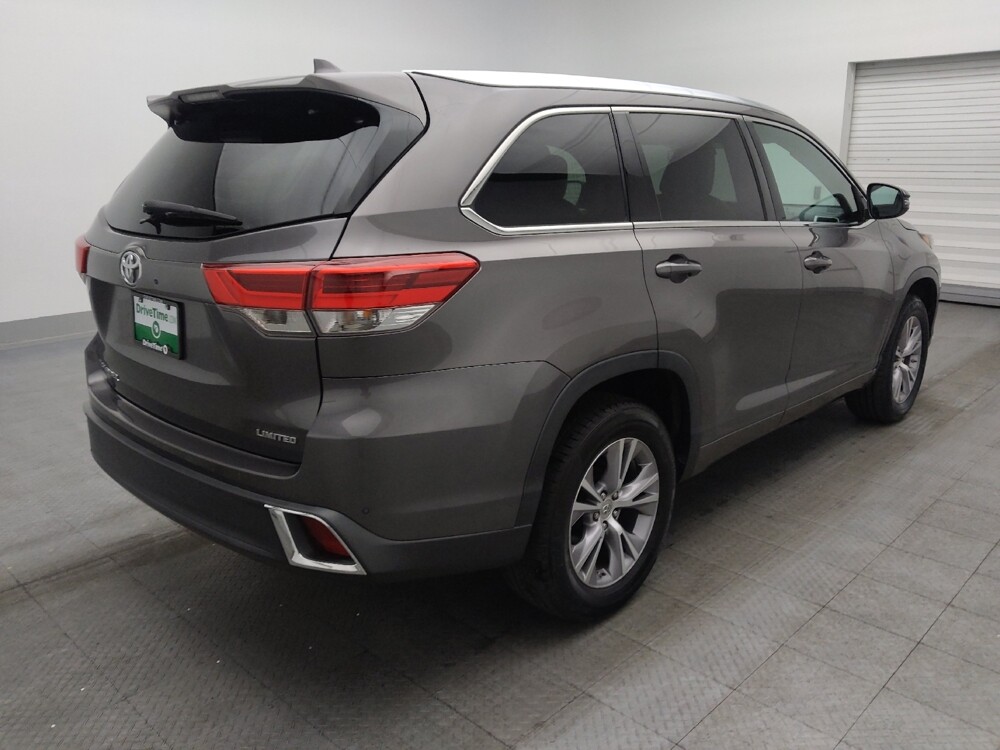 2017 Toyota Highlander in Mobile, AL 36606 - 18089575 9