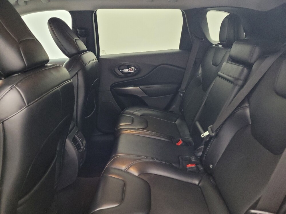 2019 Jeep Cherokee in Fayetteville, NC 28304 - 18089578 18