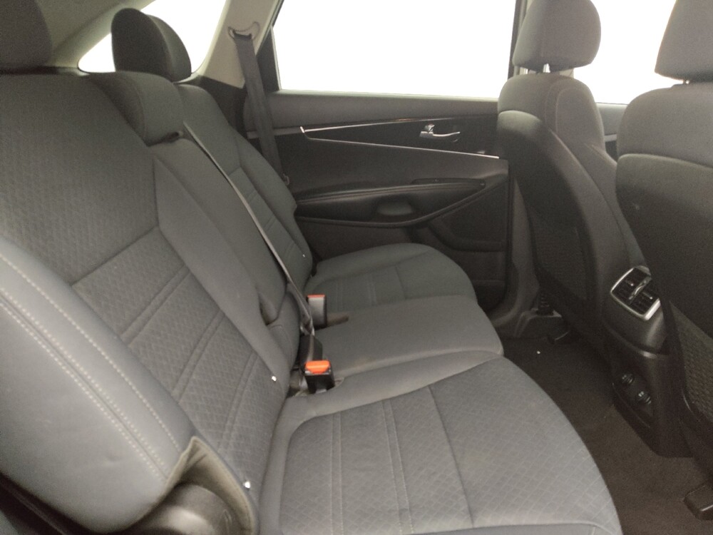 2018 Kia Sorento in Salem, VA 24153 - 18089581 19
