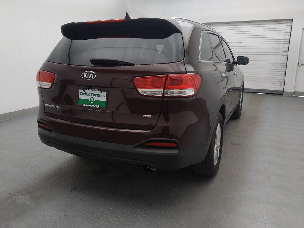 2018 Kia Sorento in Salem, VA 24153 - 18089581 7