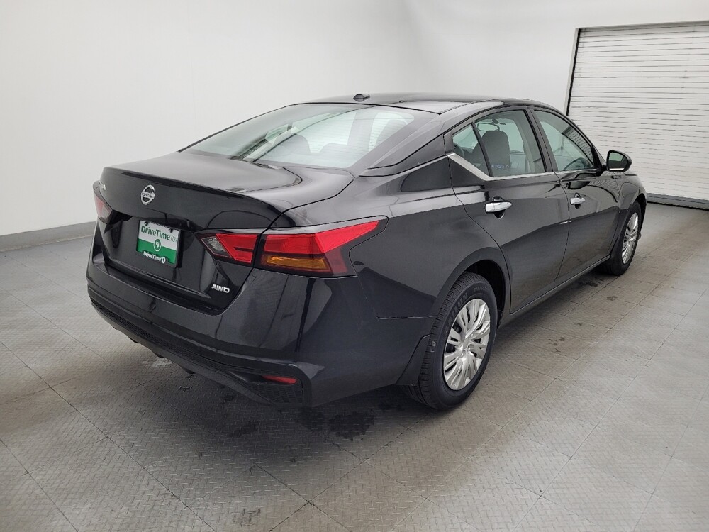 2019 Nissan Altima in Raleigh, NC 27604 - 18089582 9