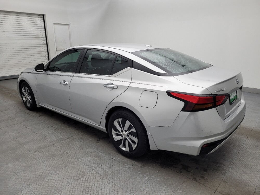 2019 Nissan Altima in Fayetteville, NC 28304 - 18089584 3