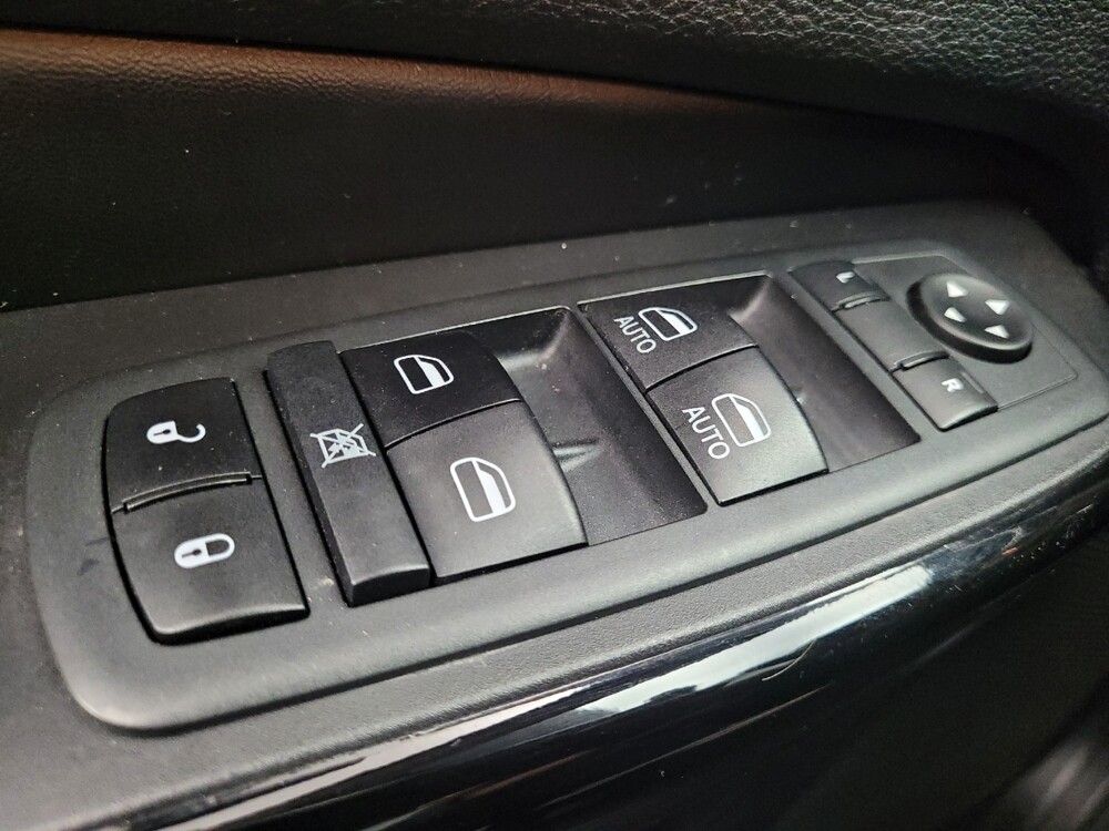 2020 Jeep Cherokee in Huntsville, AL 35816 - 18089590 27