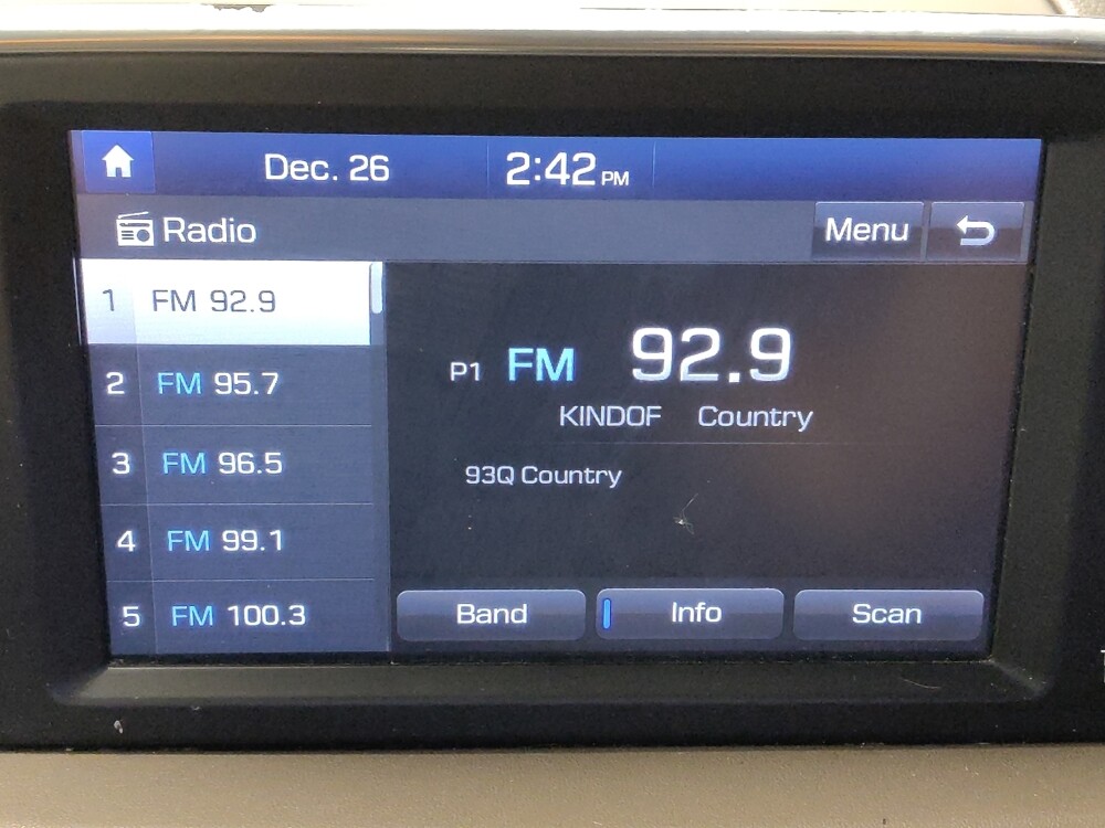 2020 Hyundai Santa Fe in Live Oak, TX 78233 - 18089600 25