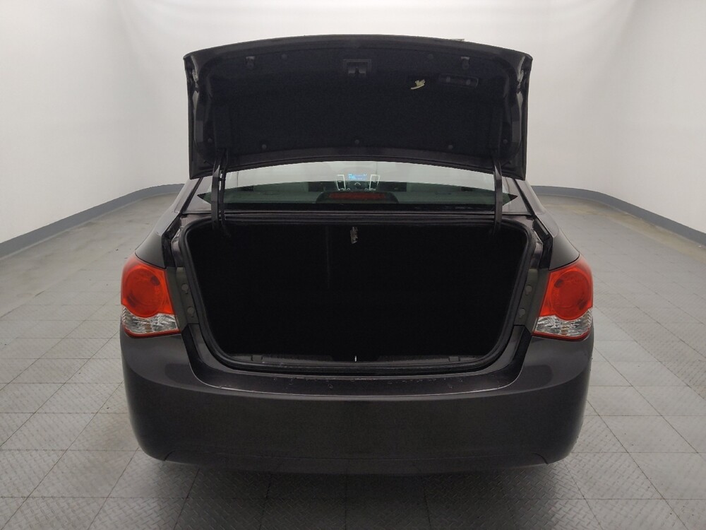 2016 Chevrolet Cruze in San Antonio, TX 78238 - 18089603 29