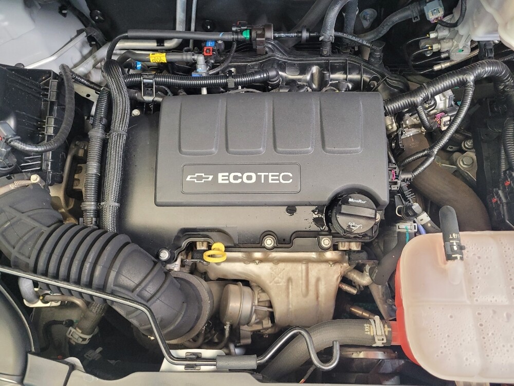 2019 Chevrolet Trax in Grand Rapids, MI 49508 - 18089607 30