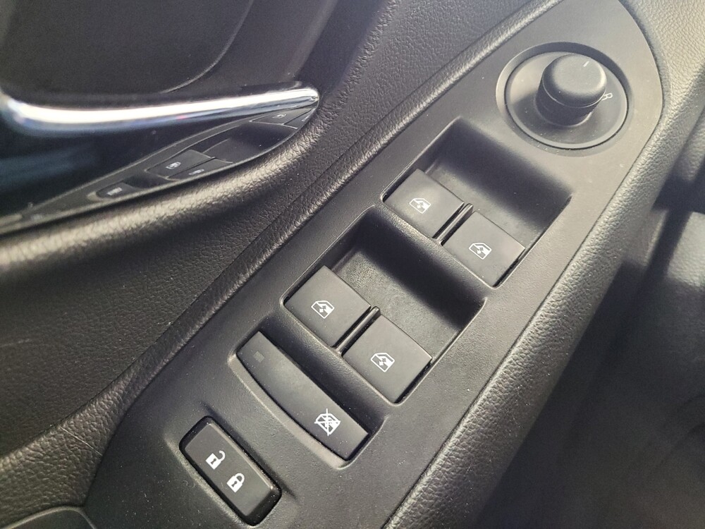 2019 Chevrolet Trax in Grand Rapids, MI 49508 - 18089607 27