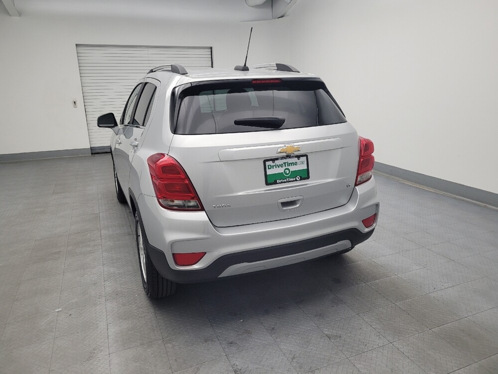 2019 Chevrolet Trax in Grand Rapids, MI 49508 - 18089607 6