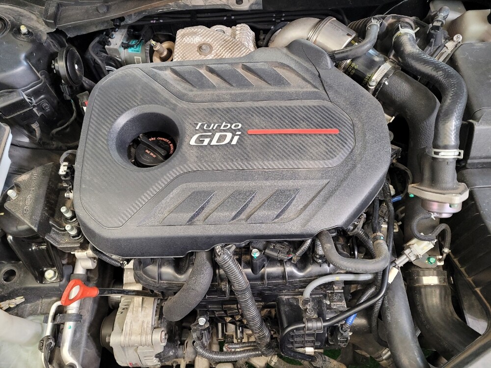 2018 Hyundai Sonata in Miamisburg, OH 45342 - 18089609 30