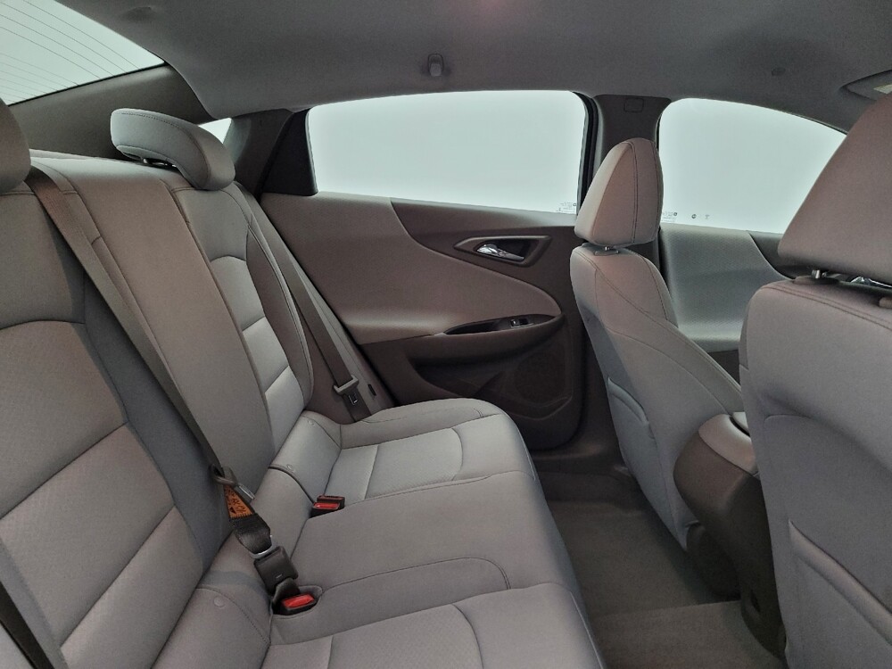 2020 Chevrolet Malibu in Miamisburg, OH 45342 - 18089610 19