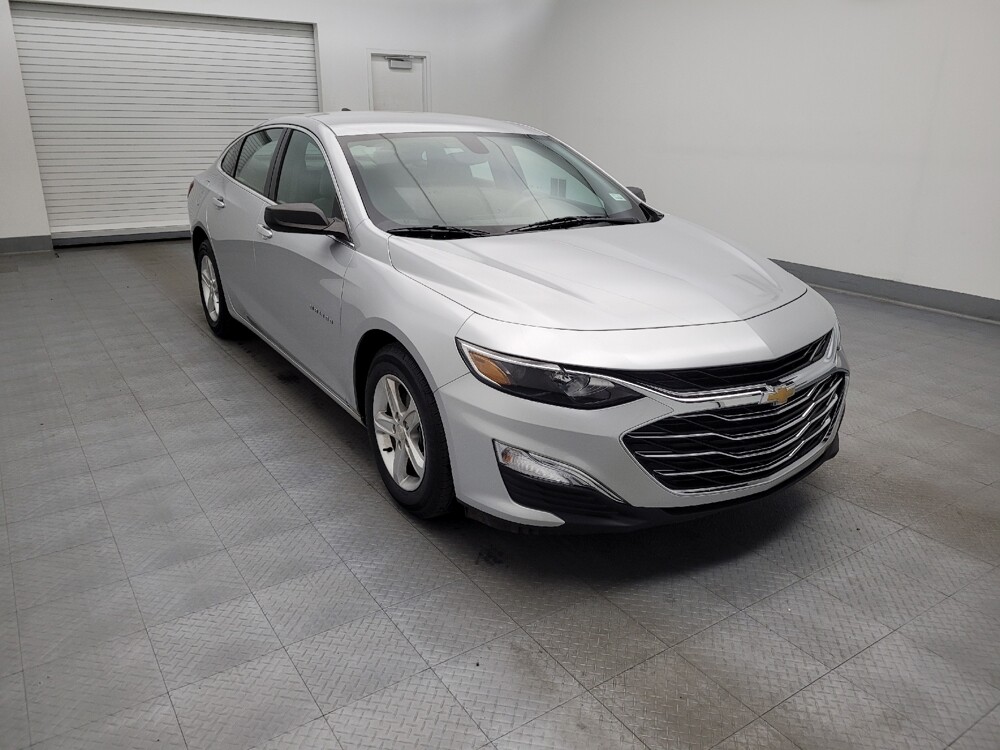 2020 Chevrolet Malibu in Miamisburg, OH 45342 - 18089610 13