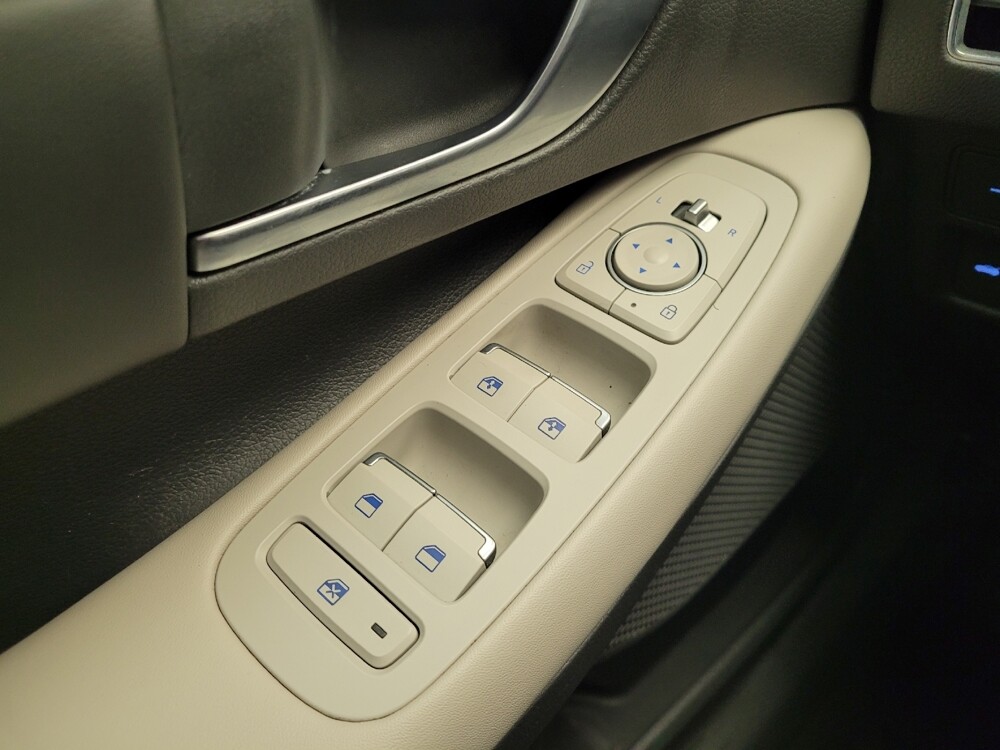 2021 Hyundai Sonata in Fairfield, OH 45014 - 18089611 27