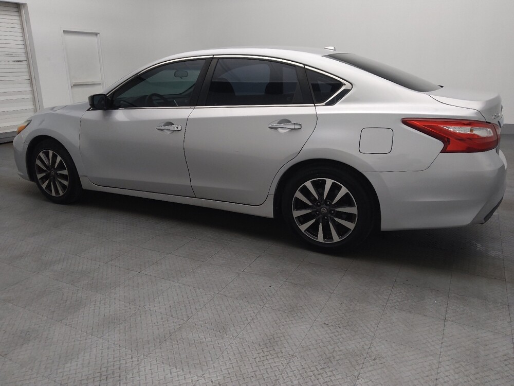 2017 Nissan Altima in Charleston, SC 29414 - 18089615 3