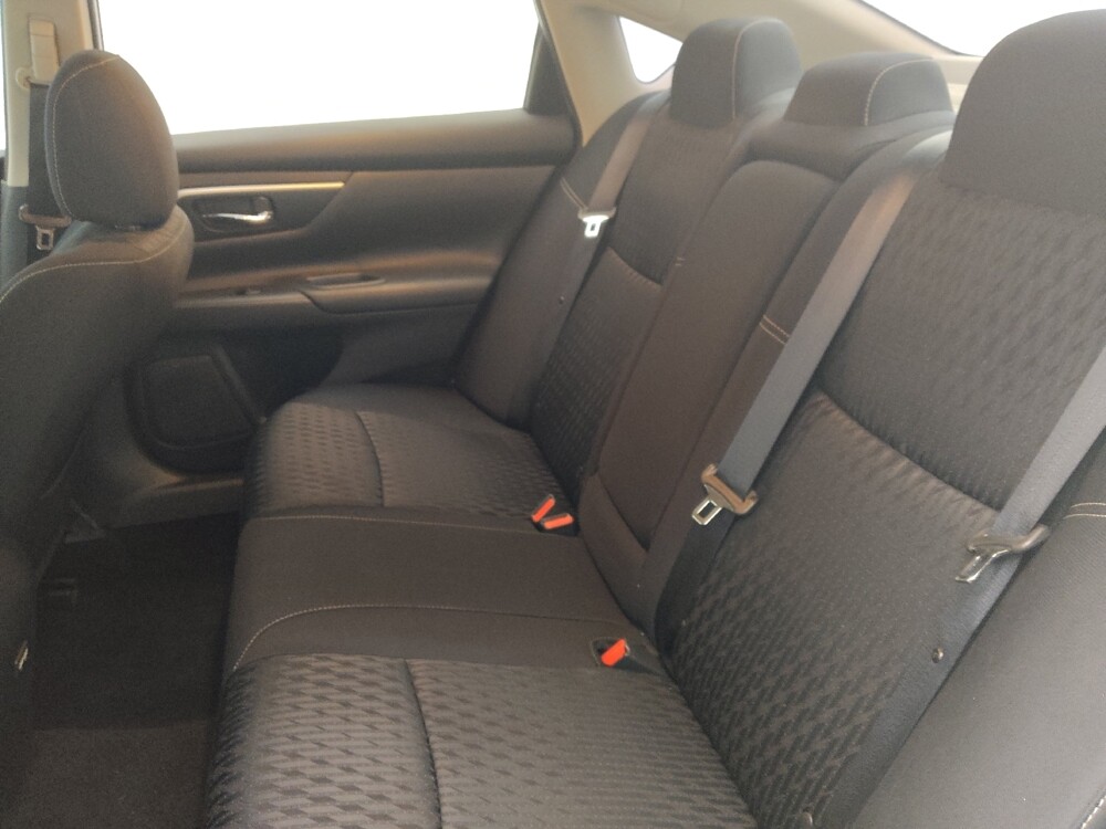 2017 Nissan Altima in Charleston, SC 29414 - 18089615 18