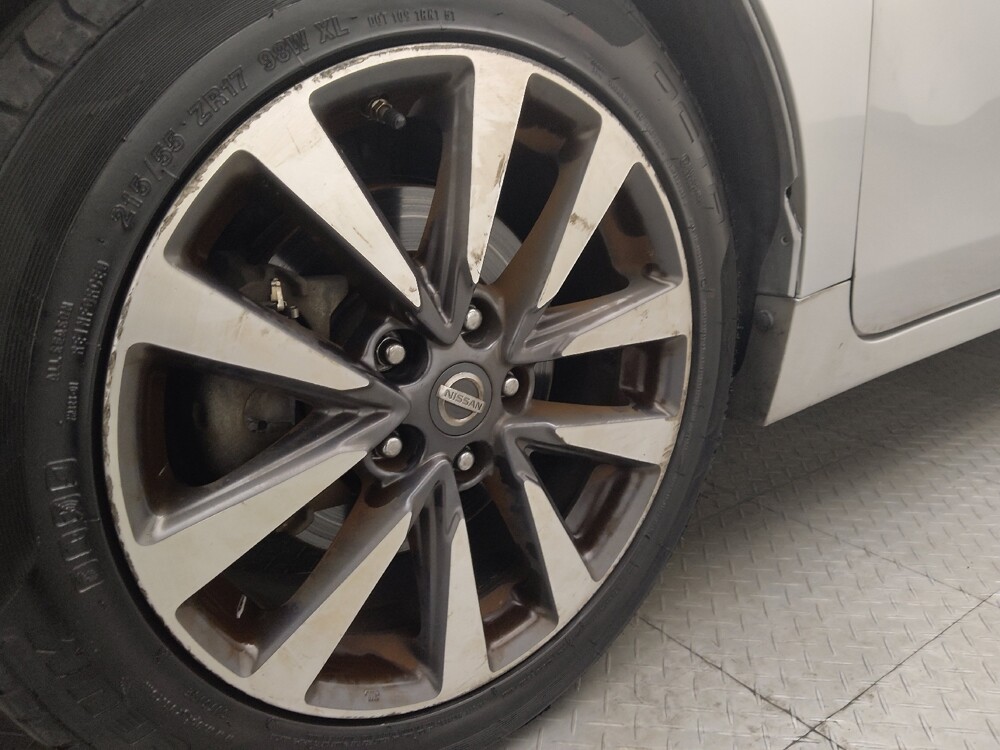 2017 Nissan Altima in Charleston, SC 29414 - 18089615 31