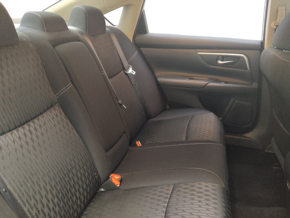 2017 Nissan Altima in Charleston, SC 29414 - 18089615 19