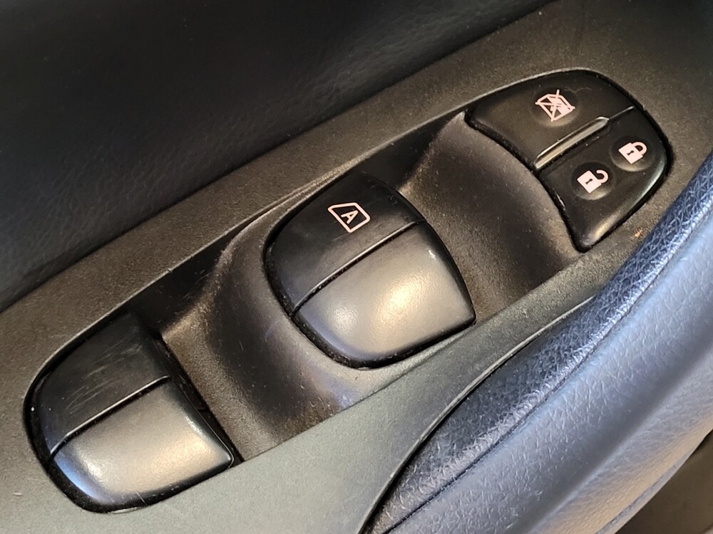 2017 Nissan Altima in Charleston, SC 29414 - 18089615 27