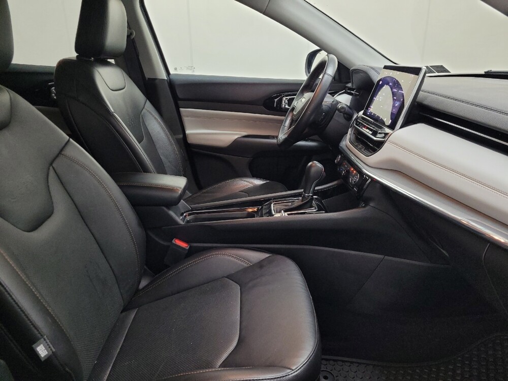 2022 Jeep Compass in Pittsburgh, PA 15236 - 18089634 21