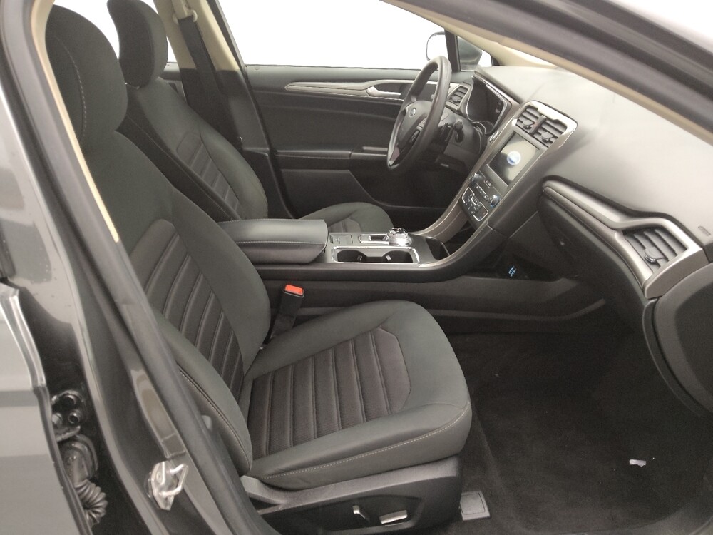 2019 Ford Fusion in St. Louis, MO 63125 - 18089637 21