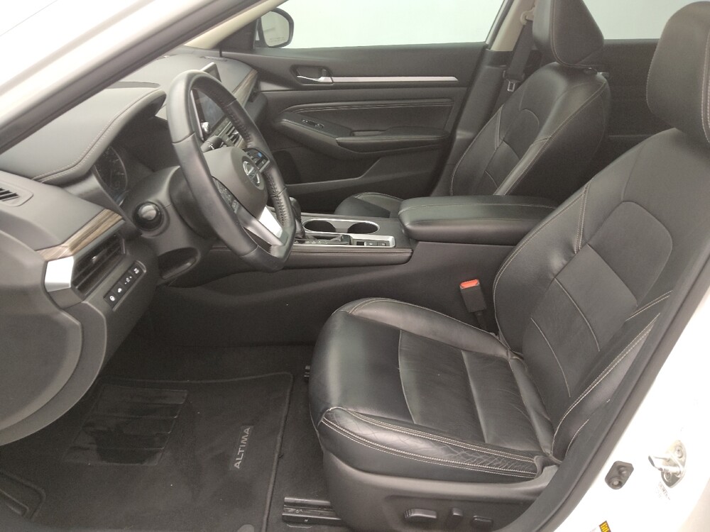 2019 Nissan Altima in St. Louis, MO 63136 - 18089638 17