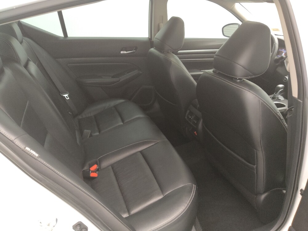 2019 Nissan Altima in St. Louis, MO 63136 - 18089638 19