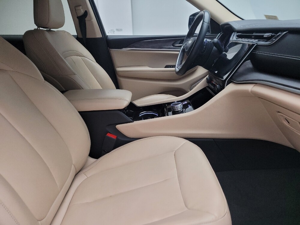 2021 Jeep Grand Cherokee L in Grand Rapids, MI 49508 - 18089643 21