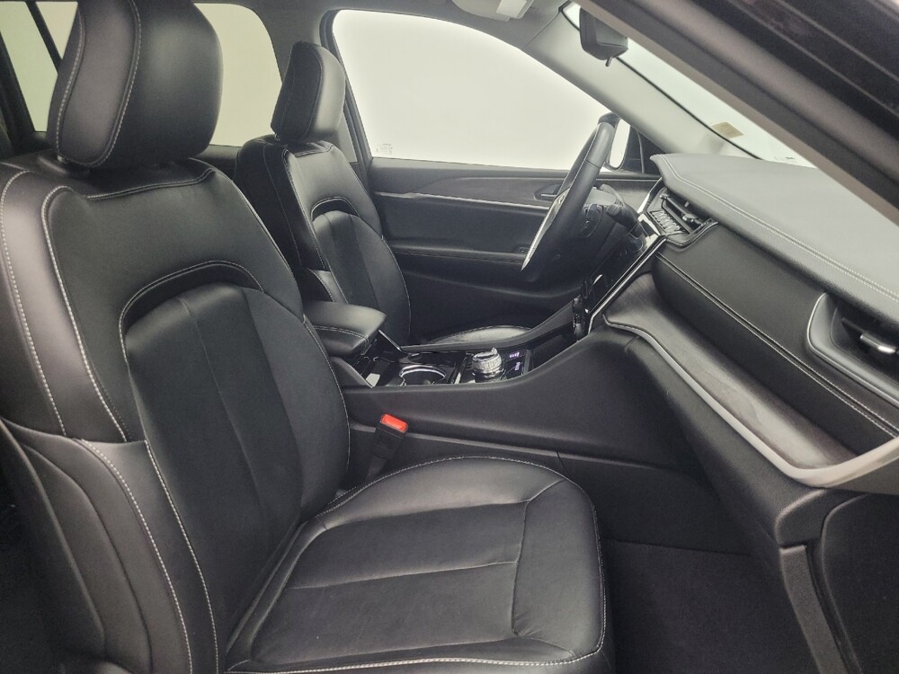 2022 Jeep Grand Cherokee L in Indianapolis, IN 46222 - 18089645 21