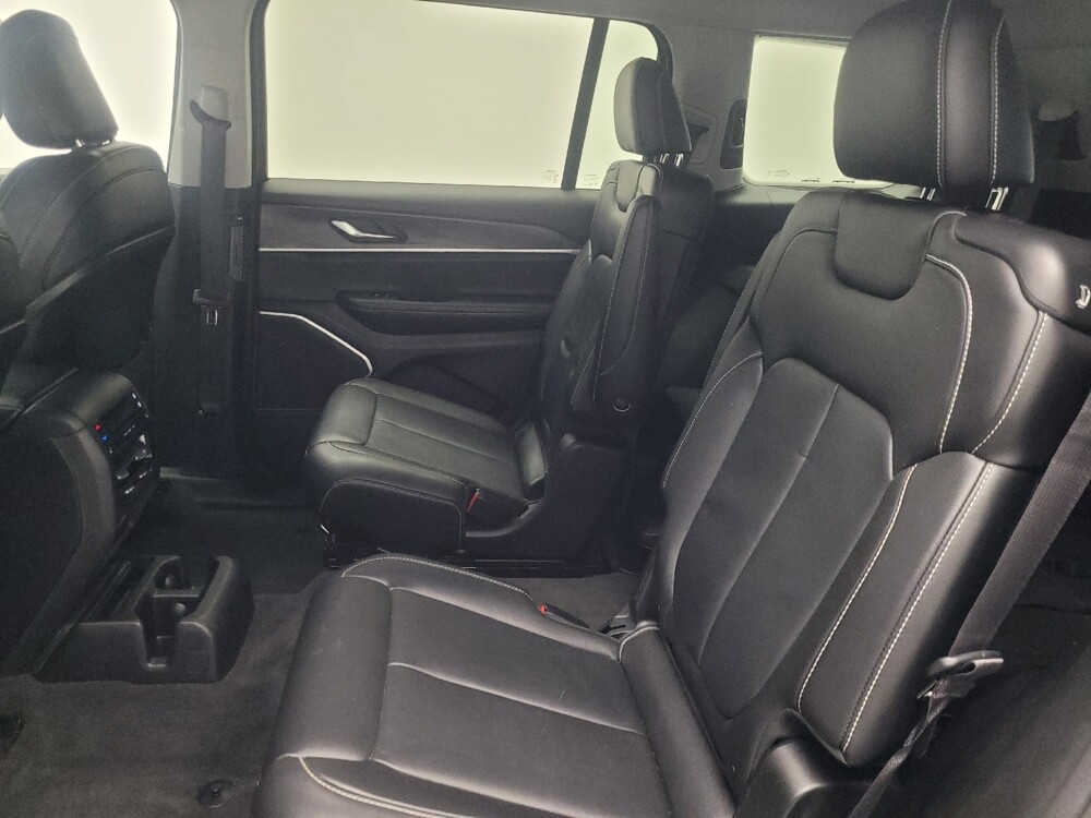 2022 Jeep Grand Cherokee L in Indianapolis, IN 46222 - 18089645 18