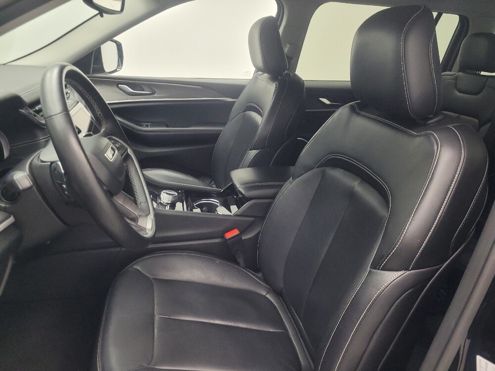 2022 Jeep Grand Cherokee L in Indianapolis, IN 46222 - 18089645 17