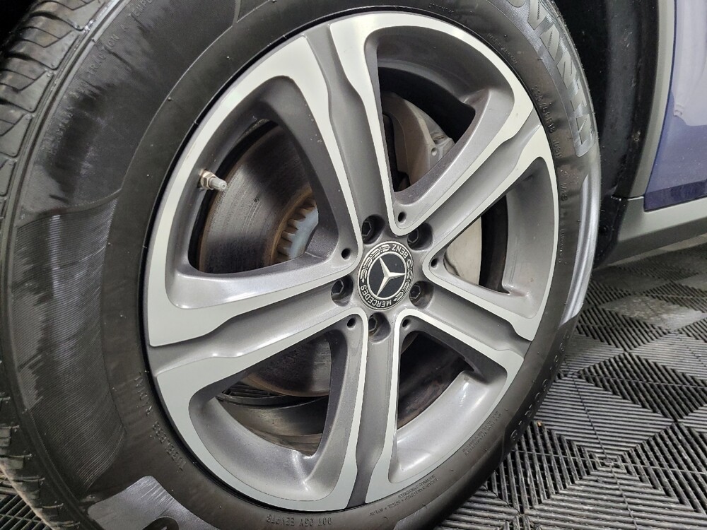 2018 Mercedes-Benz GLC 300 in Pittsburgh, PA 15236 - 18089650 31