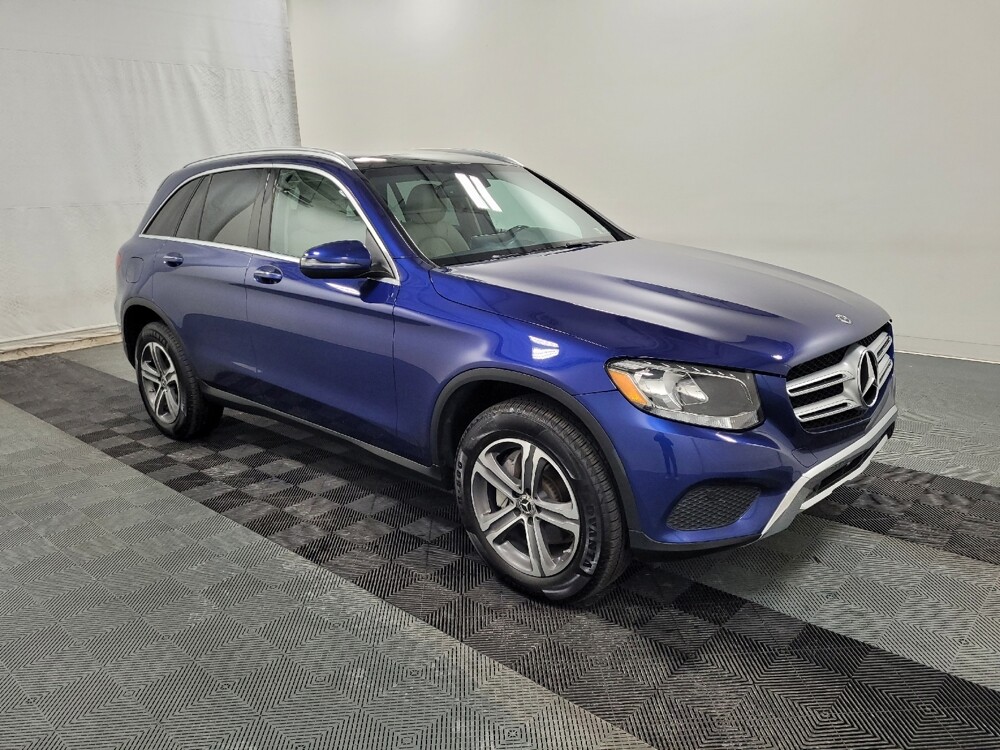 2018 Mercedes-Benz GLC 300 in Pittsburgh, PA 15236 - 18089650 11