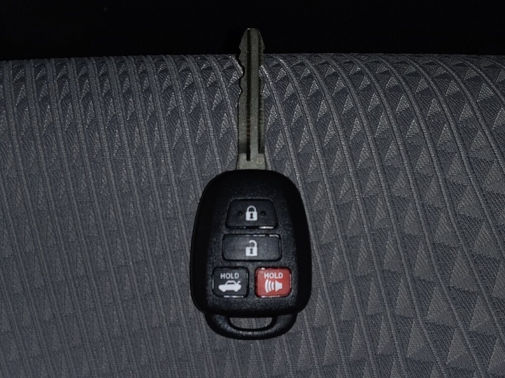 2015 Toyota Camry in Kissimmee, FL 34744 - 18089662 32