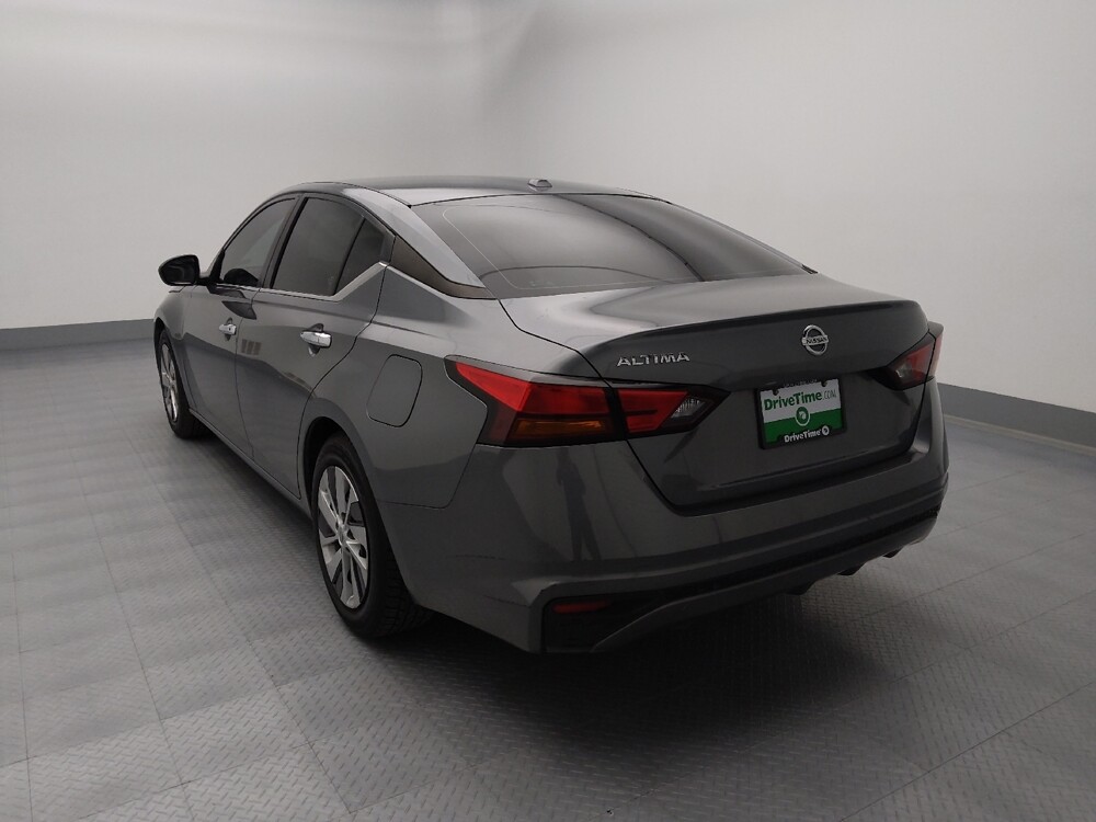 2019 Nissan Altima in St. Louis, MO 63125 - 18089677 5
