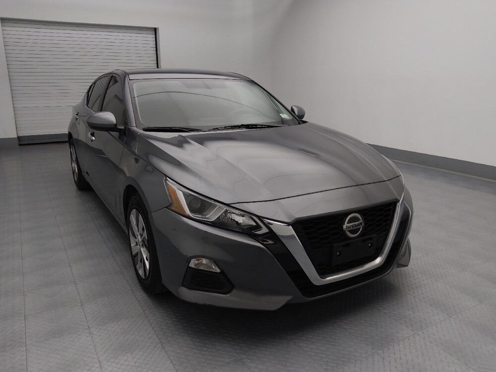 2019 Nissan Altima in St. Louis, MO 63125 - 18089677 13