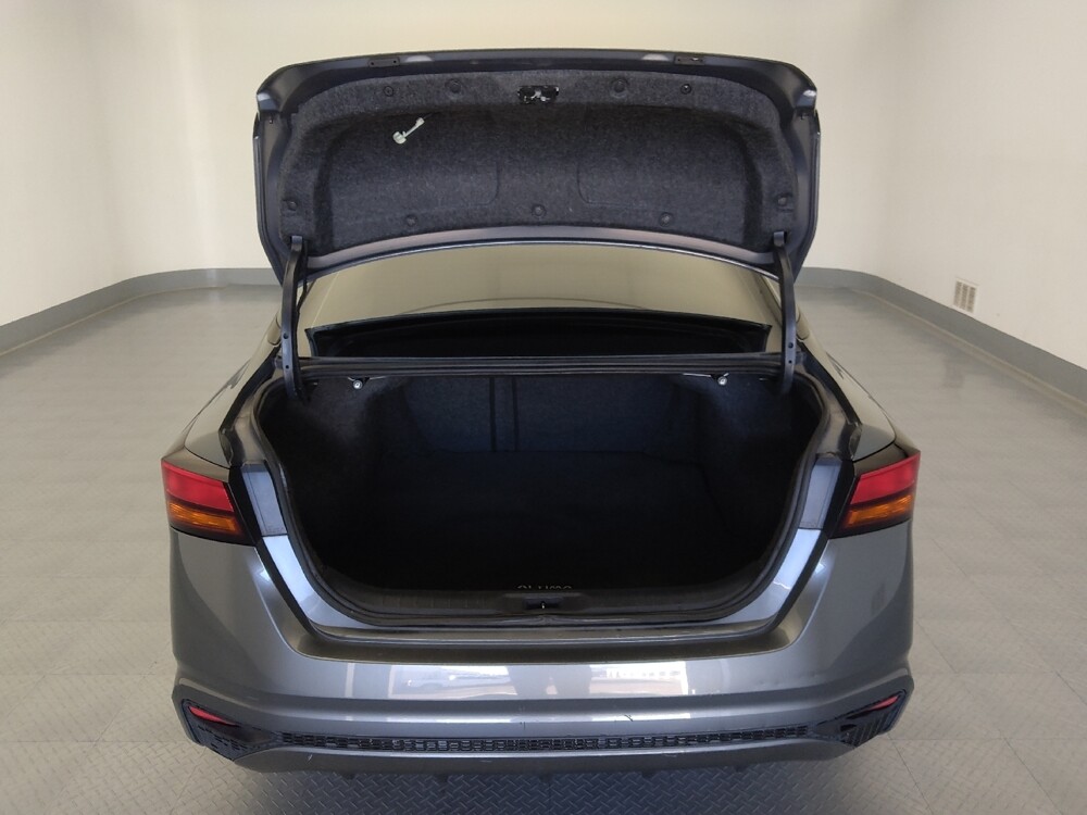 2019 Nissan Altima in St. Louis, MO 63125 - 18089677 29