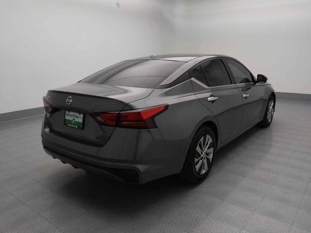 2019 Nissan Altima in St. Louis, MO 63125 - 18089677 9