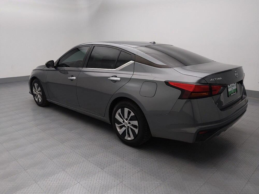 2019 Nissan Altima in St. Louis, MO 63125 - 18089677 3